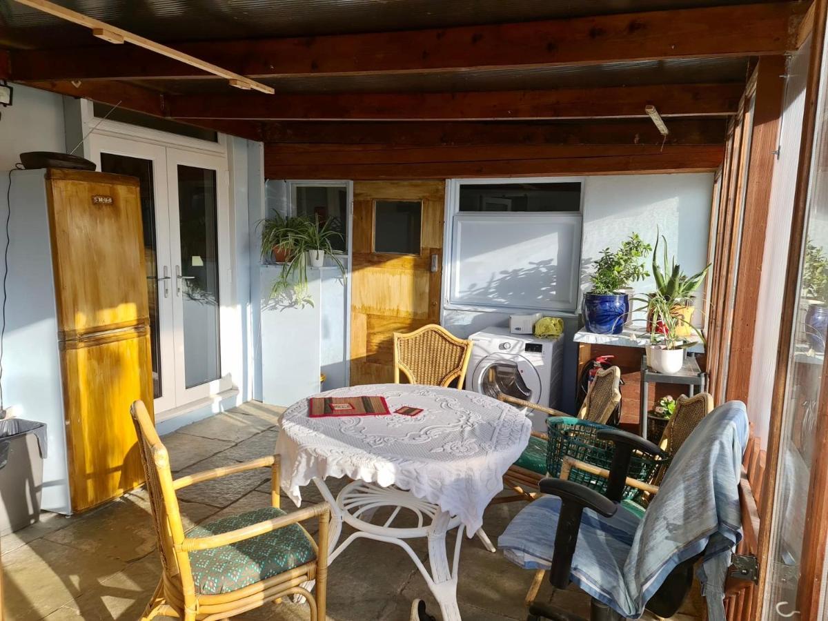 East Of Bed & Breakfast